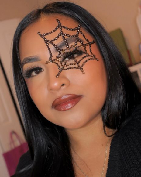 40 Spooky Halloween Makeup Transformation Ideas Glam Rhinestone Spider Web 0664