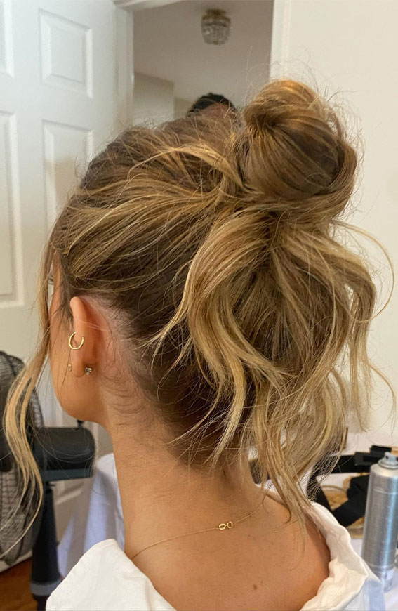 Chic Updos To Elevate Your Hair Game : Trendy Textured Updo