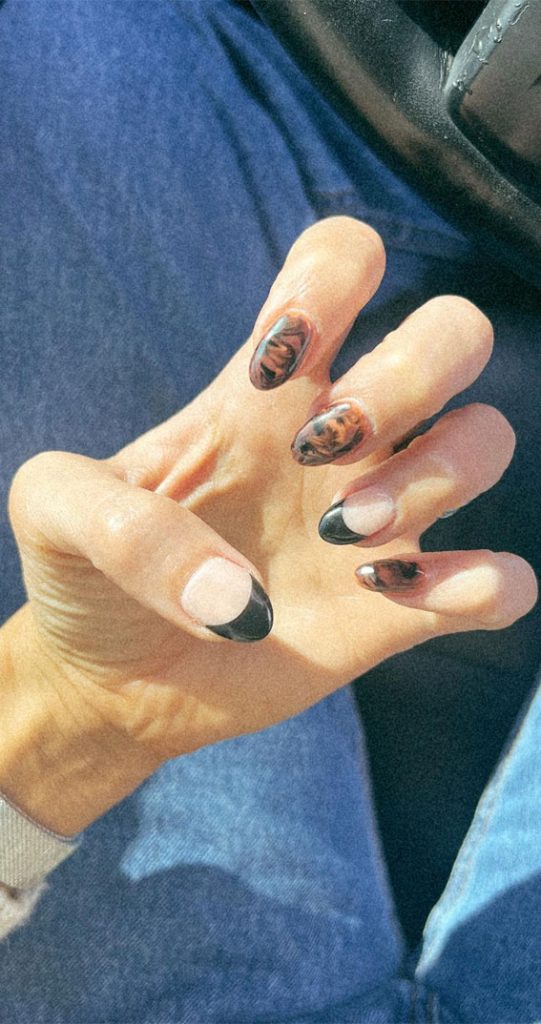 50+ Charming Fall Nail Art to Adorn Your Tips : Black Tips ...