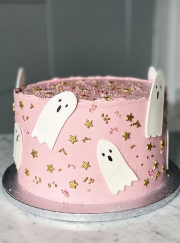 Halloween Cake Ideas for a Frighteningly Delicious Celebration : Little ...