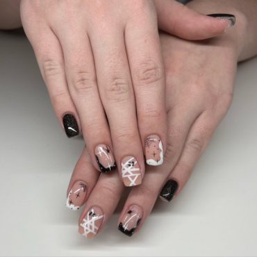 Wickedly Halloween Nail Art Ideas Mummy Spider Nails