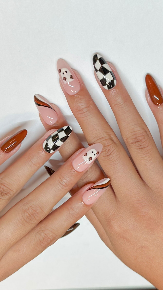 40 Wickedly Halloween Nail Art Ideas Wavy Checkerboard Groovy