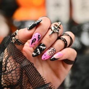 Wickedly Halloween Nail Art Ideas Black Pink Scary Chic Nails