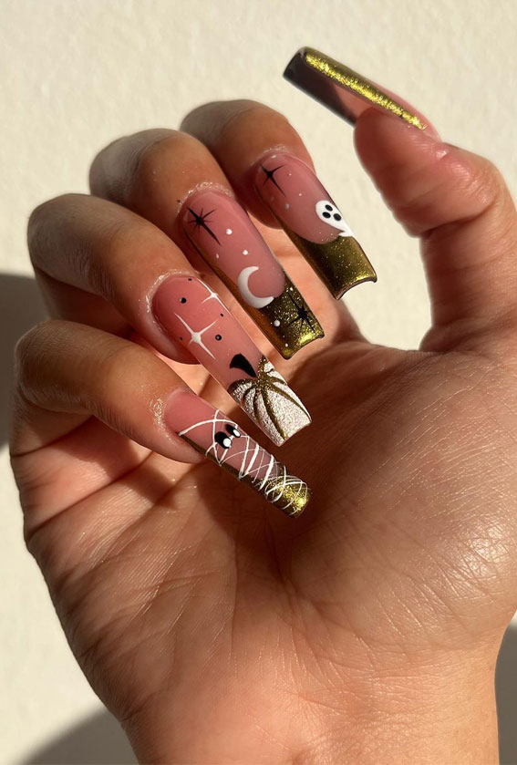 Halloween Nails, Halloween Nail Art, Halloween Nail Art Ideas, Halloween nails pink, Simple Halloween nails, Halloween nails aesthetic, Halloween nails simple