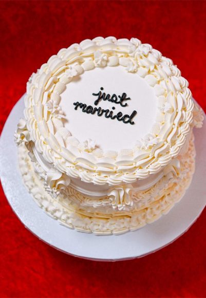 Charming Just Married Cake Ideas With Buttercream Frosting Minimalist Chic