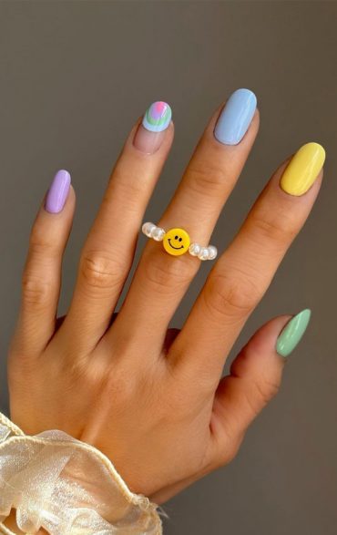 Minimalist Nail Art Ideas That Arent Boring Pastel Boho Nails 0021