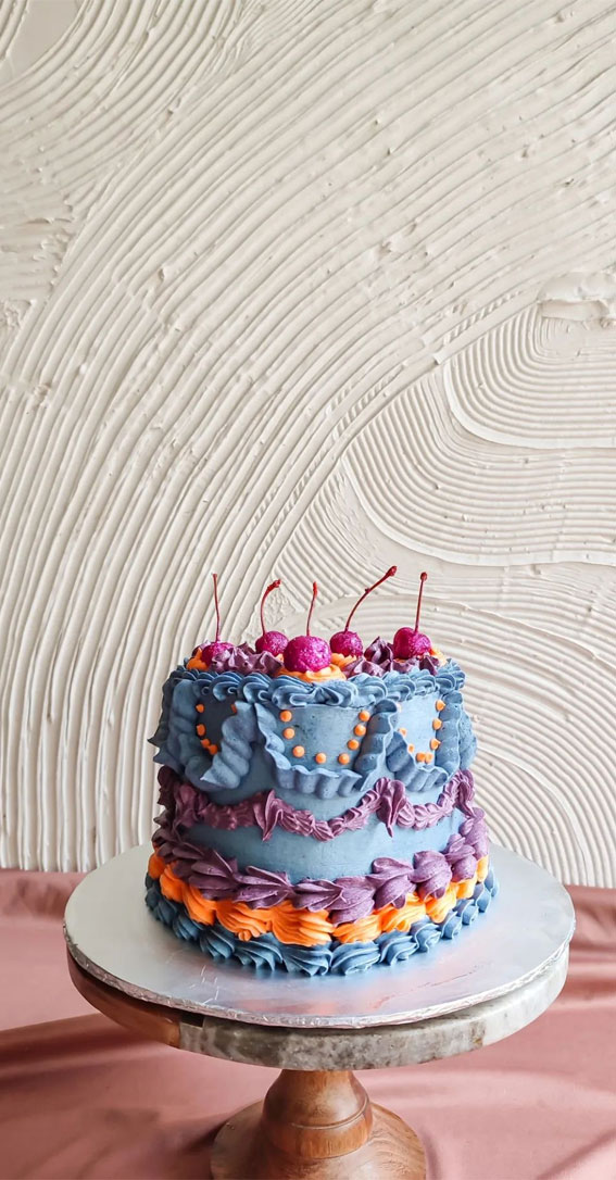 50 Lambeth Cake Ideas for Masterful Cake Decorating : Bright & bold Heart Lambert cake