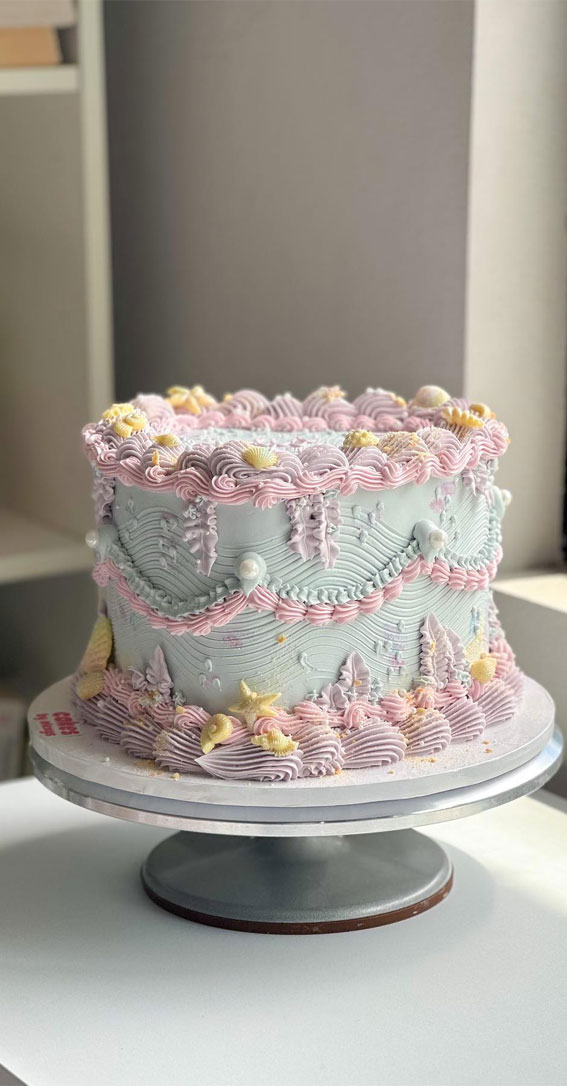 50 Lambeth Cake Ideas for Masterful Cake Decorating : Pastel Mermaid Vibe Cake
