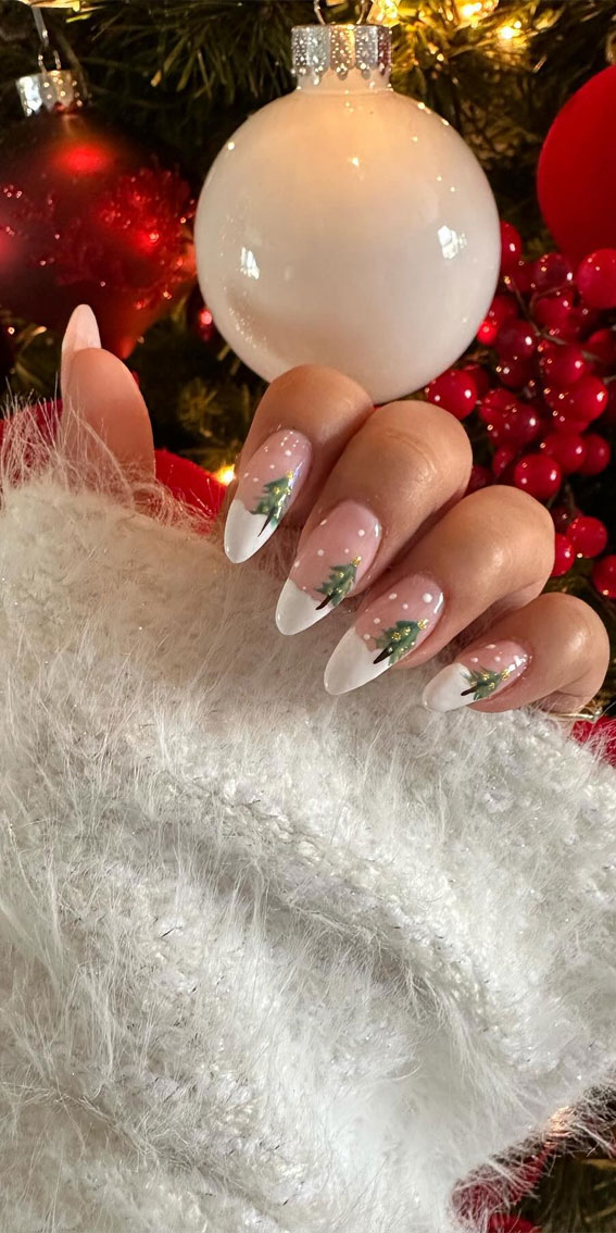 Magical Christmas Nail Art Inspirations : Christmas Tree & Snow Tips