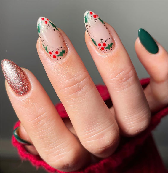 Glam Festive Christmas Nail Art Ideas : Holly Border Nails