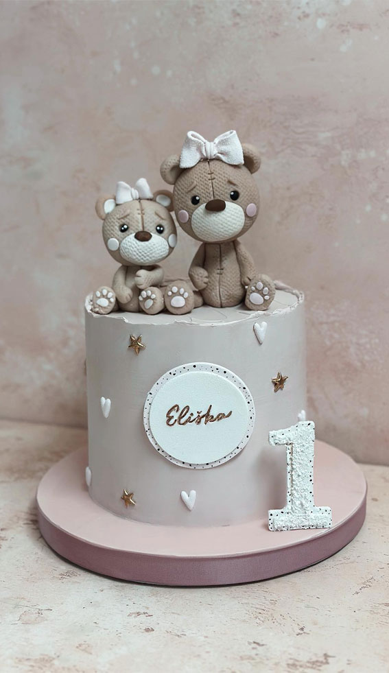 41 First Birthday Cake Ideas to Celebrate Milestone Moments : Teddy Bears Cake
