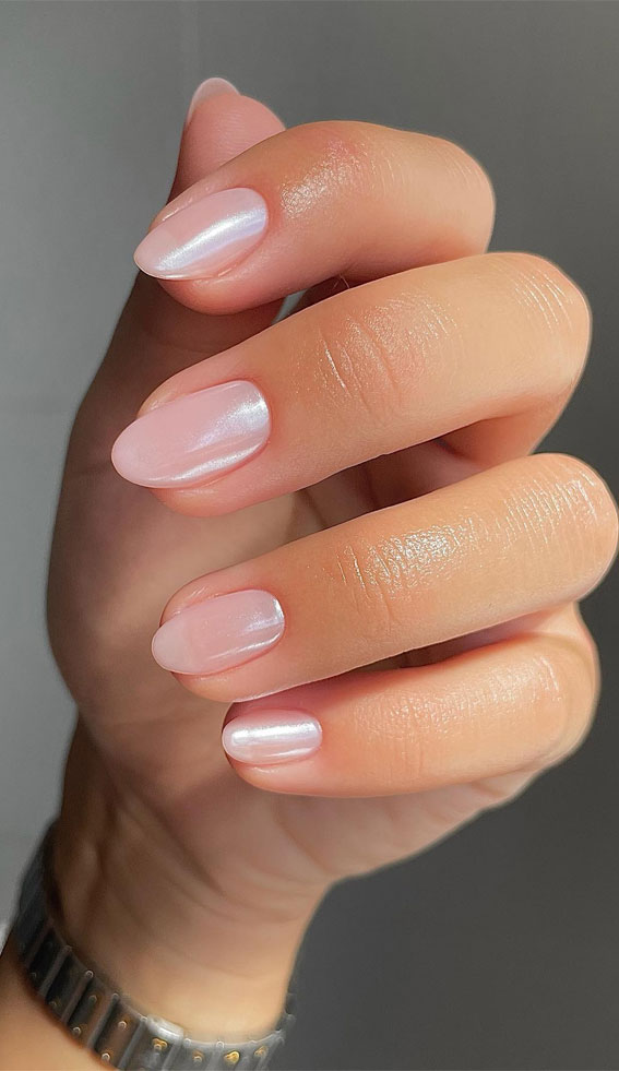 Simple Nail Ideas That’re Perfect for January : Simple & Elegance Glazed Donut Nails