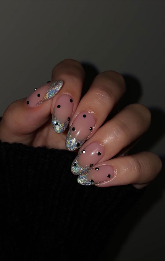 Glitter Nail Art Ideas For Glimmering Festivities : Rhinestones + Reflective Glitter Chrome Nails