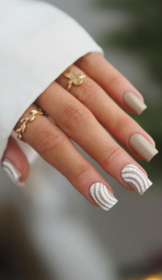 Unleash Your Style with These 40 Cute Nail Ideas : Textured White Nude Short Nails