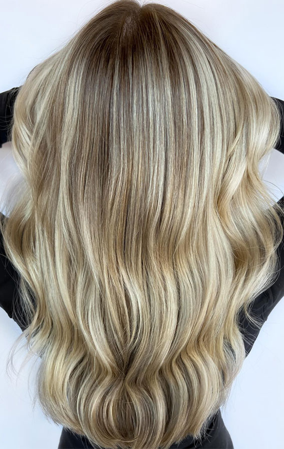 reverse balayage,  Blonde, hair color trends, brunette, brown balayage, dark hair color ideas, biscuit hair colours, hair color ideas, spring hair colors, blonde balayage, honey brown bronde, bronde hair colors
