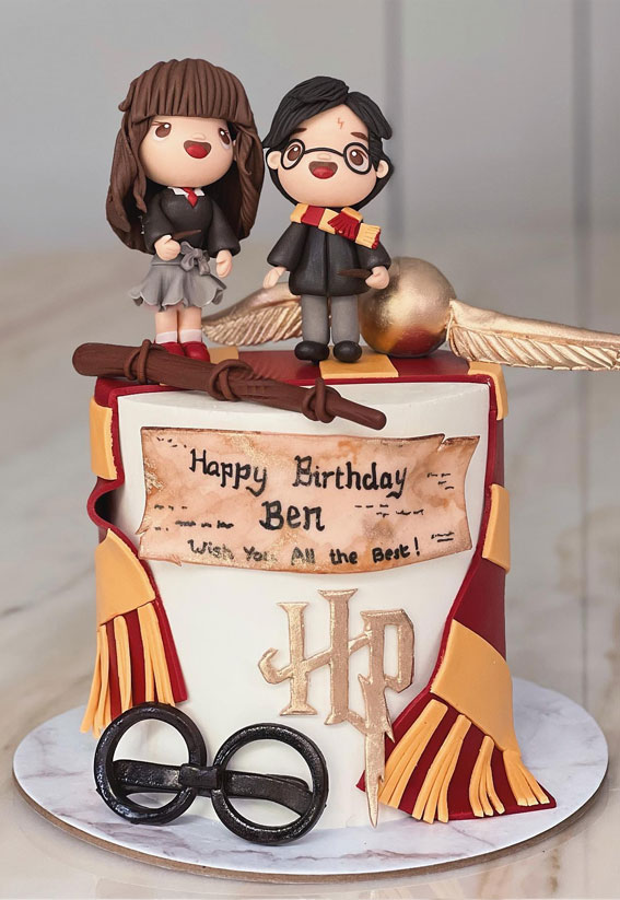 50 Birthday Cake Inspirations For Every Age : Harry Potter Theme Cake