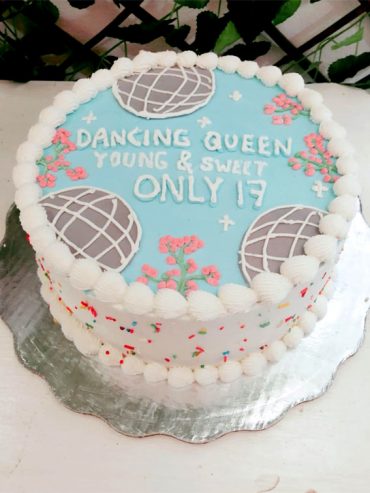 50 Birthday Cake Ideas to Delight and Impress : Dancing Queen Theme ...