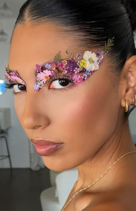 50 Vibrant Makeup Looks for Bright Weather : Spring Blossoms