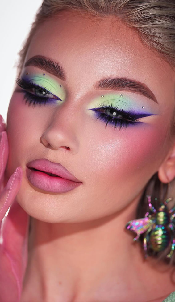 50 Vibrant Makeup Looks For Bright Weather : Neon Jungle