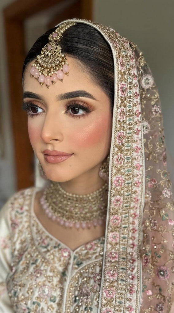 40 Radiant Bridal Glamour Wedding Makeup Ideas : Asian Bride with Pink Dress