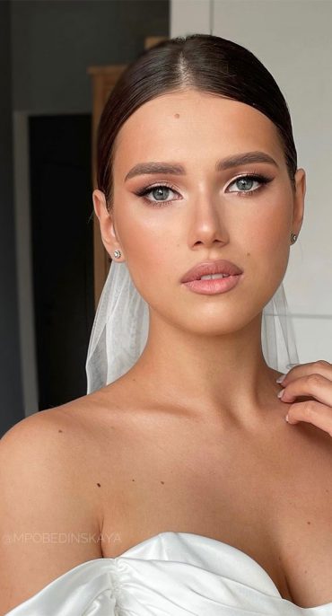 40 Radiant Bridal Glamour Wedding Makeup Ideas Barely There Bridal