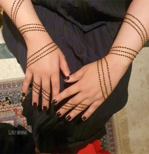 Elegant & Modern Interpretations Of Henna Artistry : Modern Lines Henna