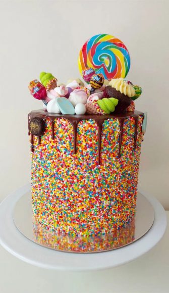 25 Sprinkle Cake Ideas to Sweeten Your Celebration : Overloaded ...