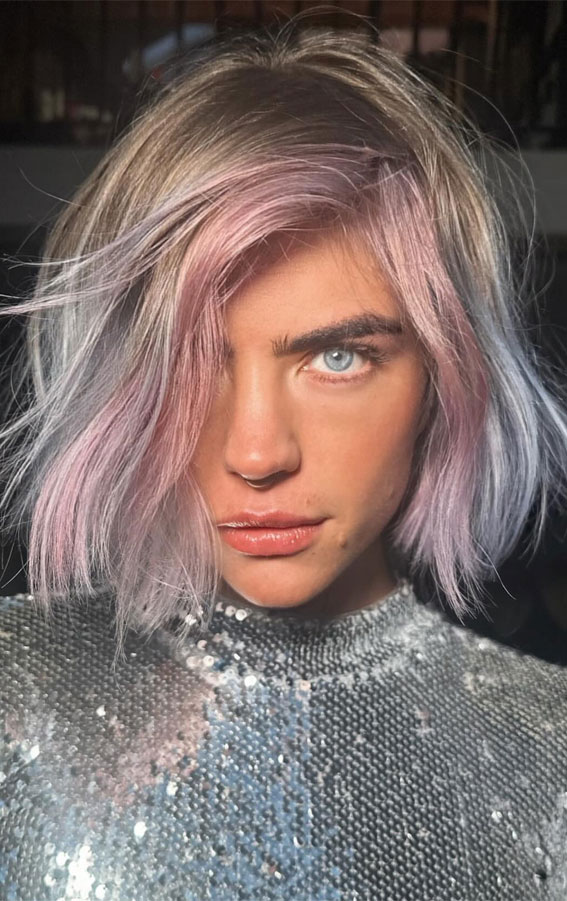 25 Wavy Bob Hairstyles For The Warm Season : Silver & Pink Bob