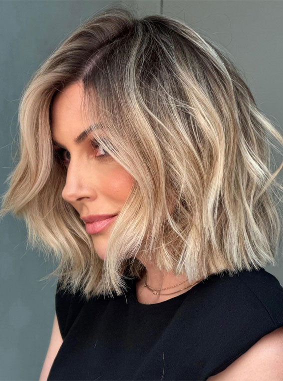 25 Wavy Bob Hairstyles For The Warm Season : Vanilla Blonde Long Wavy Bob Haircut