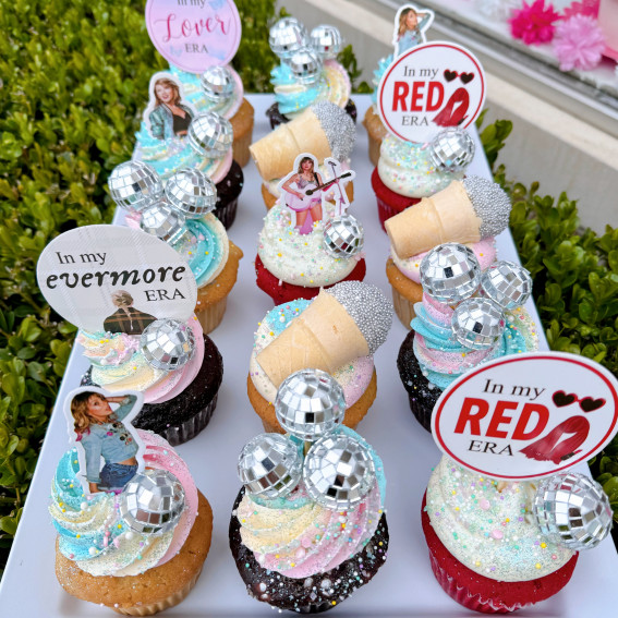 30 Tempting Cupcake Varieties : Taylor Swift Theme Cupcakes