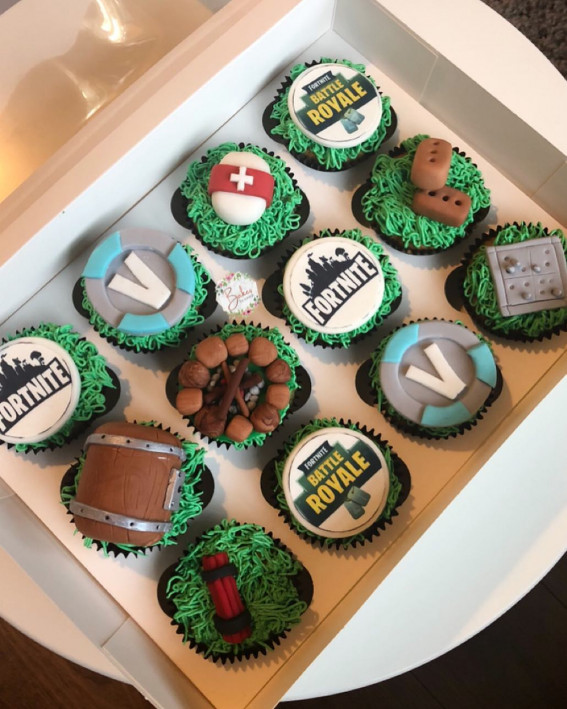 Gaming themed cupcakes, Fortnite & Minecraft cupcakes, fortnite cupcakes, minecraft cupcakes, children cupcakes, birthday cupcakes