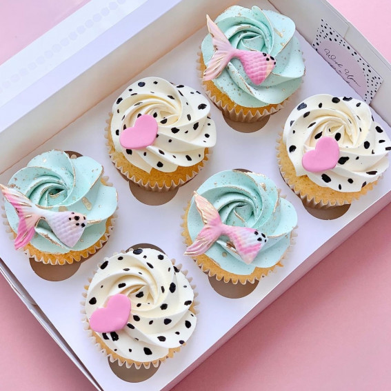 45 Cupcake Decorating Ideas For Every Occasion : Dalmatian Print & Mermaid Mint Cupcakes