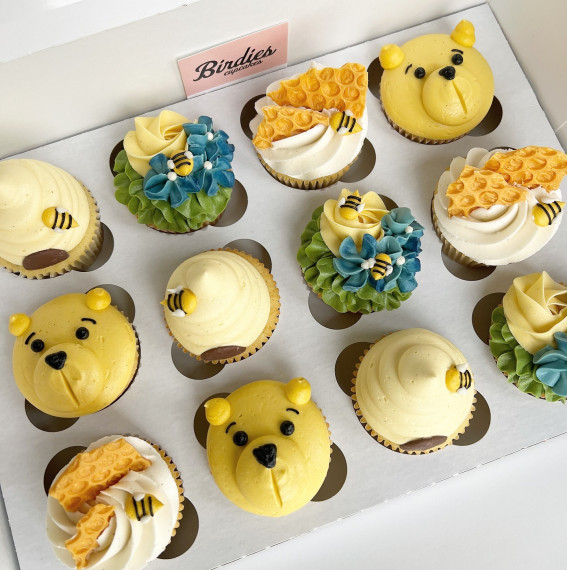 45 Cupcake Decorating Ideas For Every Occasion : Winnie The Pooh Theme Cupcakes