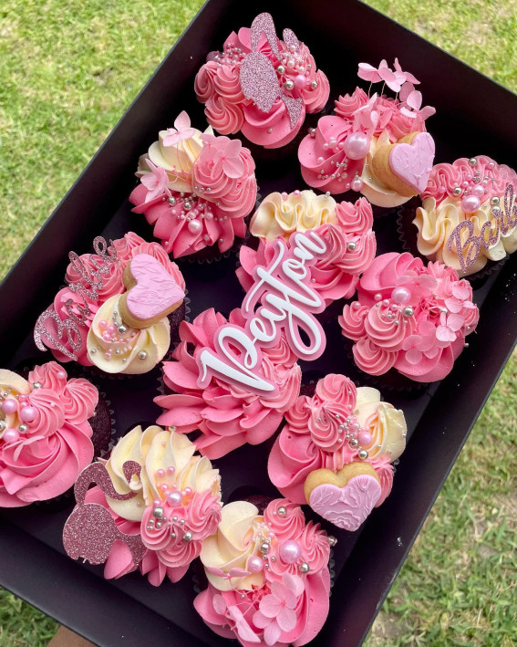 barbie-themed cupcakes, barbie theme cupcakes, cupcakes, chocolate cupcakes, cupcake decorating ideas, cupcake decorating, birthday