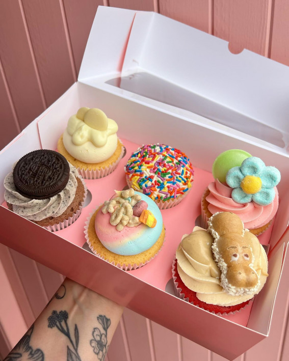 Indulge in 35 Irresistible Cupcake Creations : Creative Flavors Cupcakes