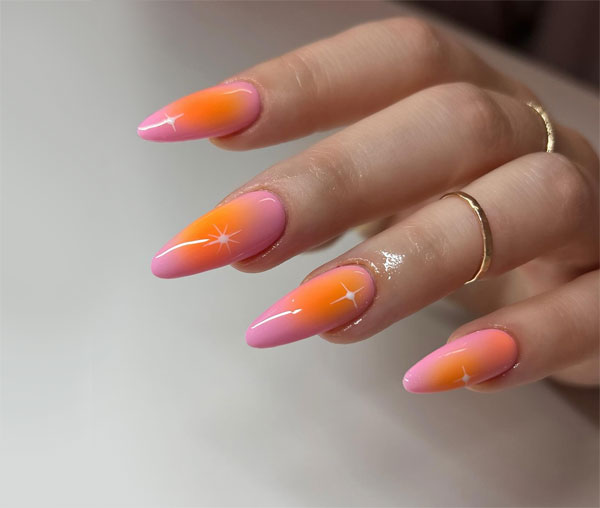 aura almond nails, nude pink almond nails, simple almond nails, simple almond nail design, summer almond nail designs, orange aura almond nails