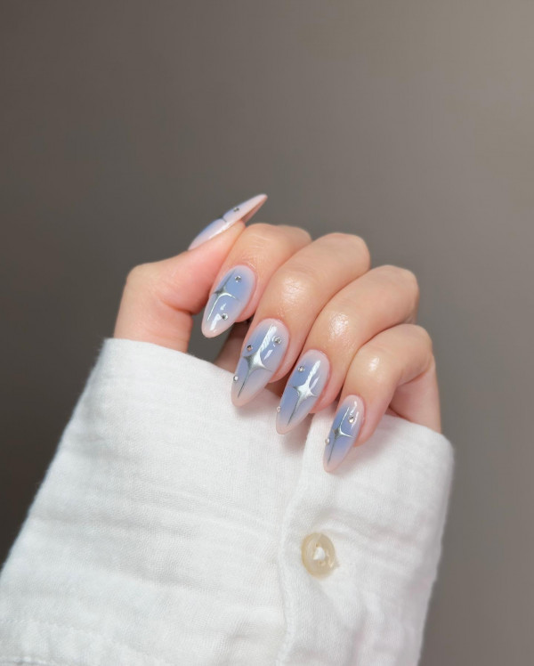Blue Aura Nails with Metallic Stars : Elegant & Modern Manicure