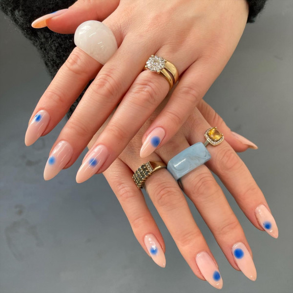 Minimal Blue Aura Nails : Chic and Understated Elegance