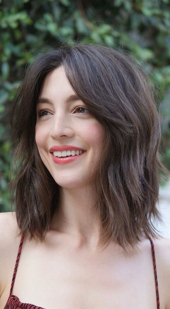 Soft Shag Mid-Length Haircut : 22 Best Curtain Bangs For Every Hair Type