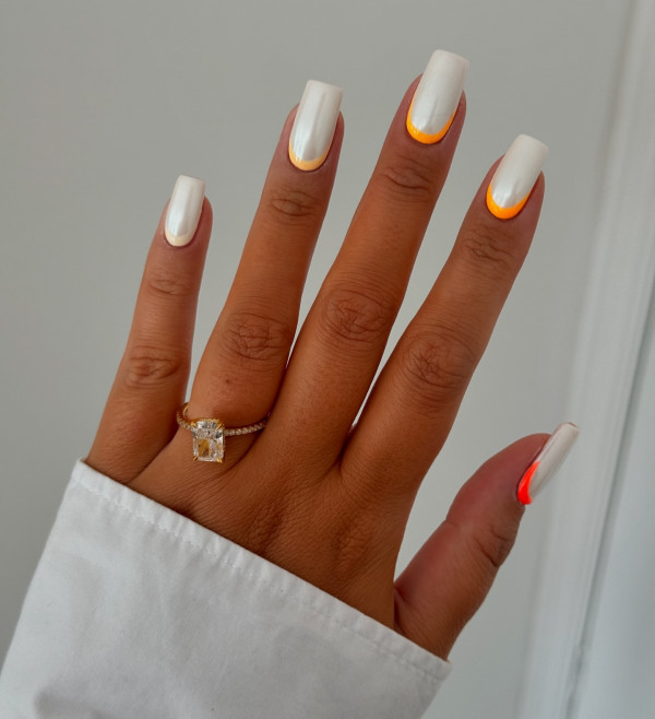 25 Summer Nails Ideas : Neon Reverse French Nails