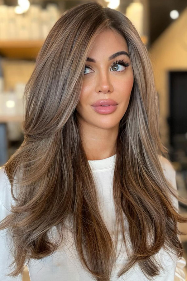 32 Fall Hair Color Trends : Long Layered Ash Brown with Cool Highlights