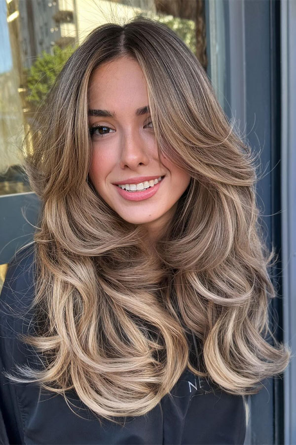 Voluminous Ash Blonde Layers, fall hair color idea, Autumn-Inspired Hair Shades