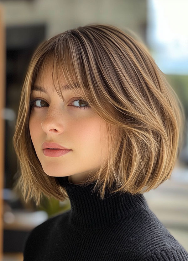 45 Chic Layered Bob Haircuts : Softly Tousled Honey Bob