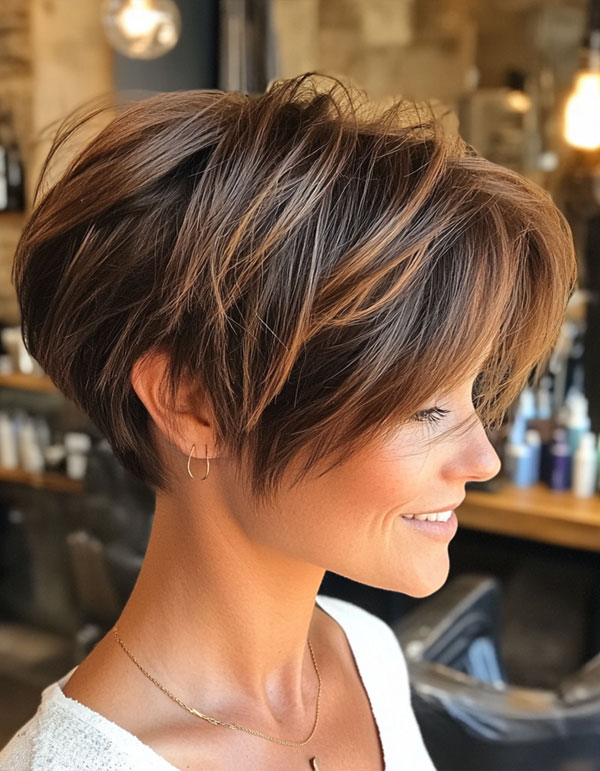 43 Bixie Haircuts For a Chic & Modern Look : Warm Brown Tousled Bixie