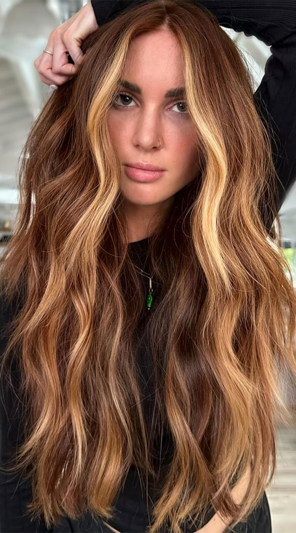 42 Autumn-Inspired Hair Shades to Try : Golden Maple Waves