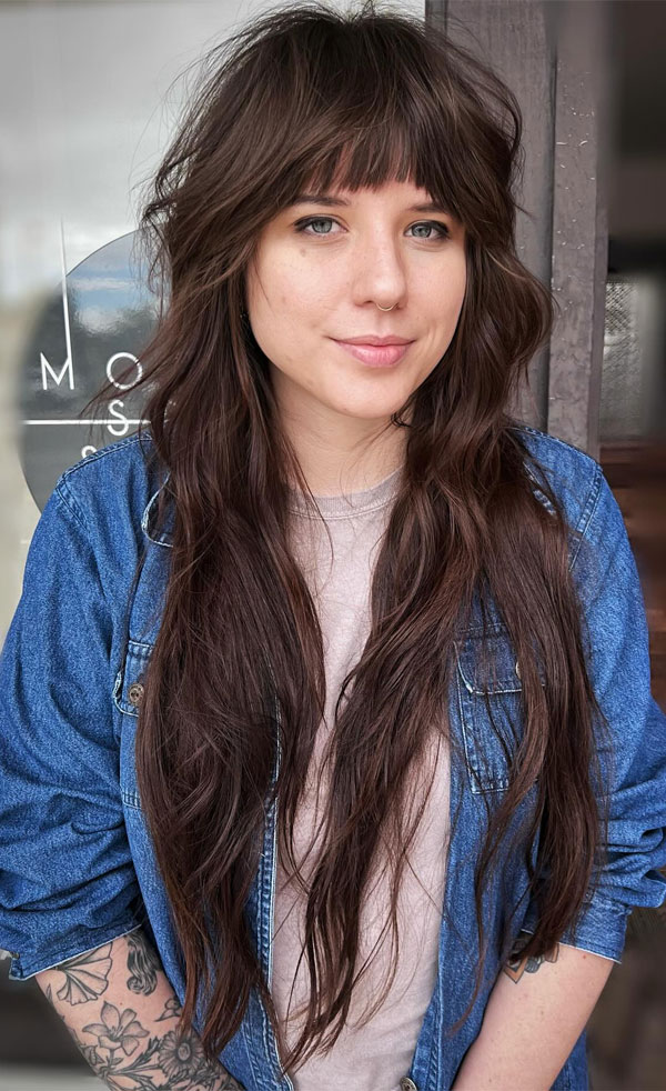 50 Beautiful Long Shag Haircuts for Effortless Style : Casual Brunette Shag