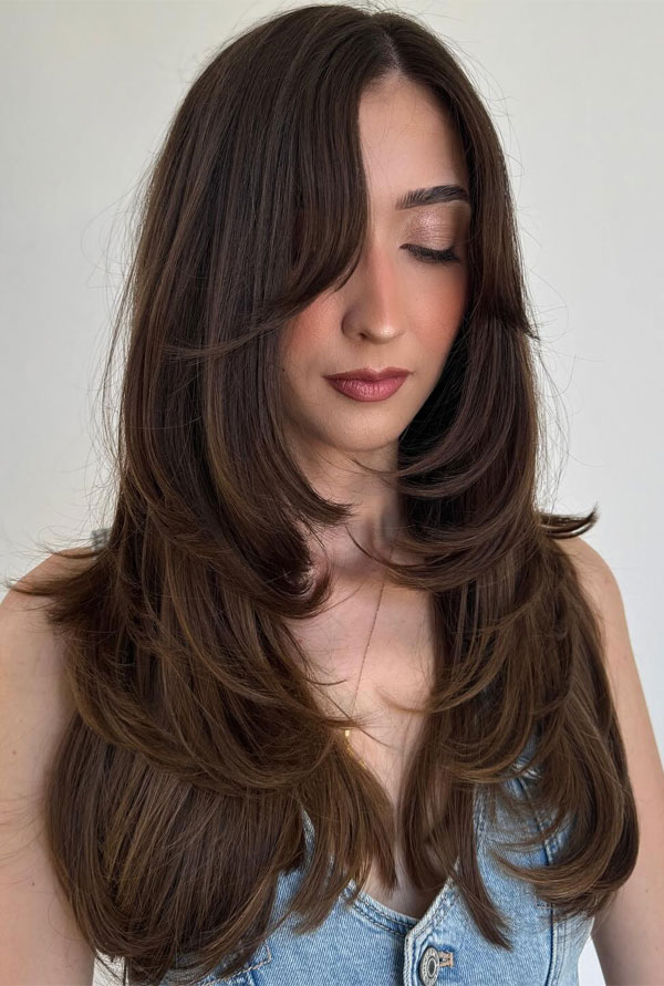 37 Stunning Voluminous Long Layered Haircuts : Classic Layers with a Natural Finish