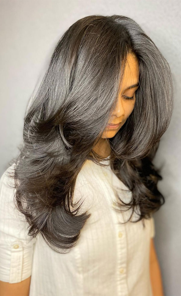 Glossy Voluminous Cascading Layers, trendsetting Short Layer Cuts on Long Hair, Short Layer Haircuts on Long Hair, layered haircut, short layered haircut on long hair