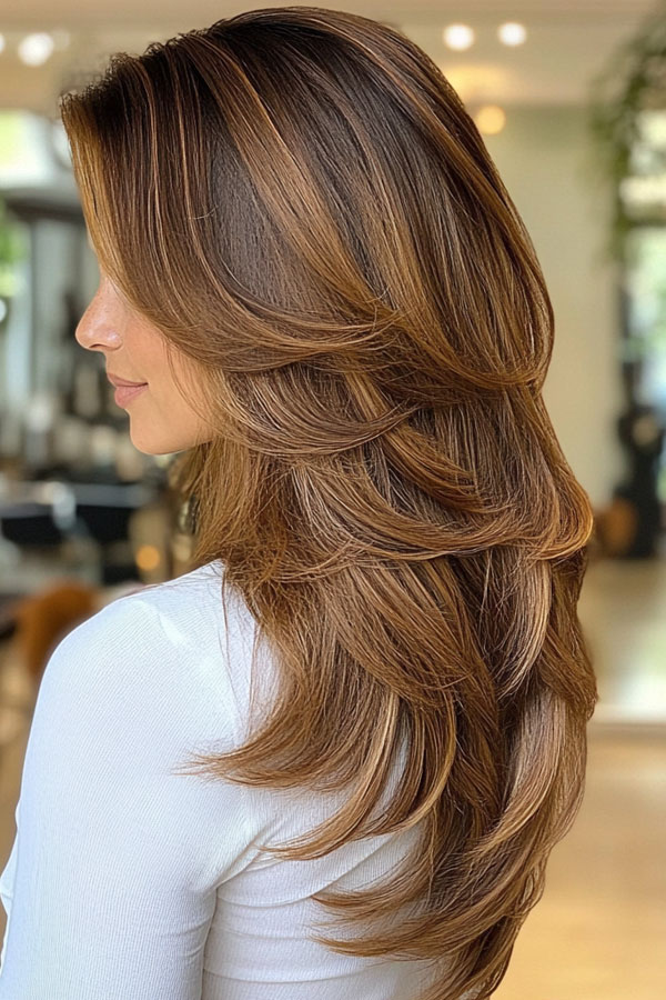 35 Trendy Long Straight Haircuts To Try Now : Golden Brown Long Layers