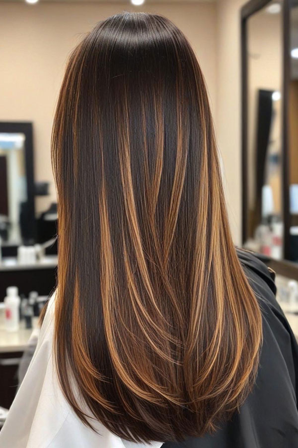 50 Must-Try Autumn Hair Colours : Golden Highlights on Espresso Locks